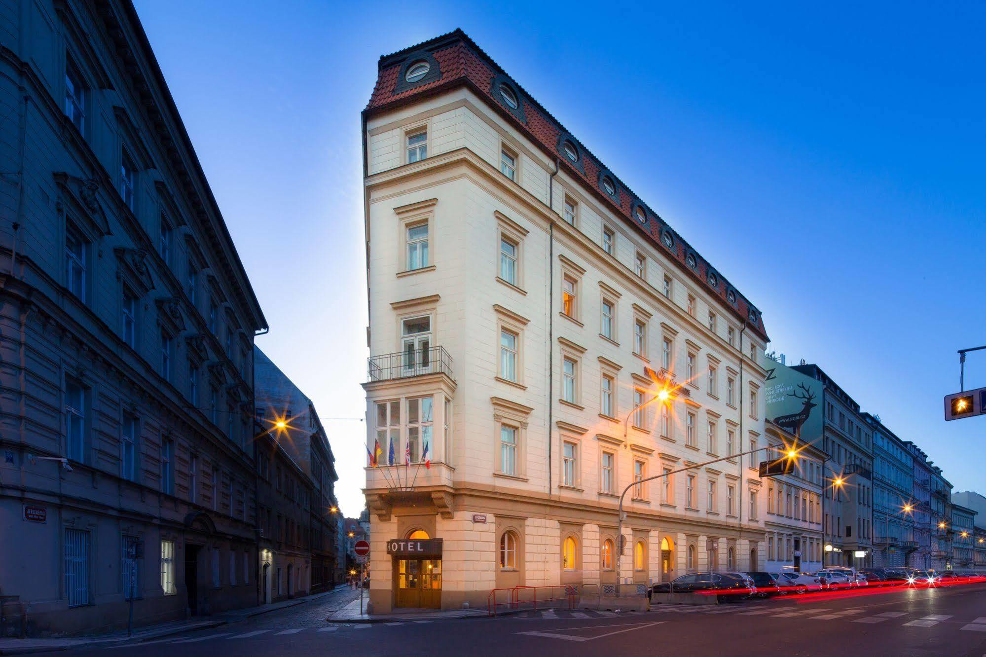 Hotell Exe Park 3*