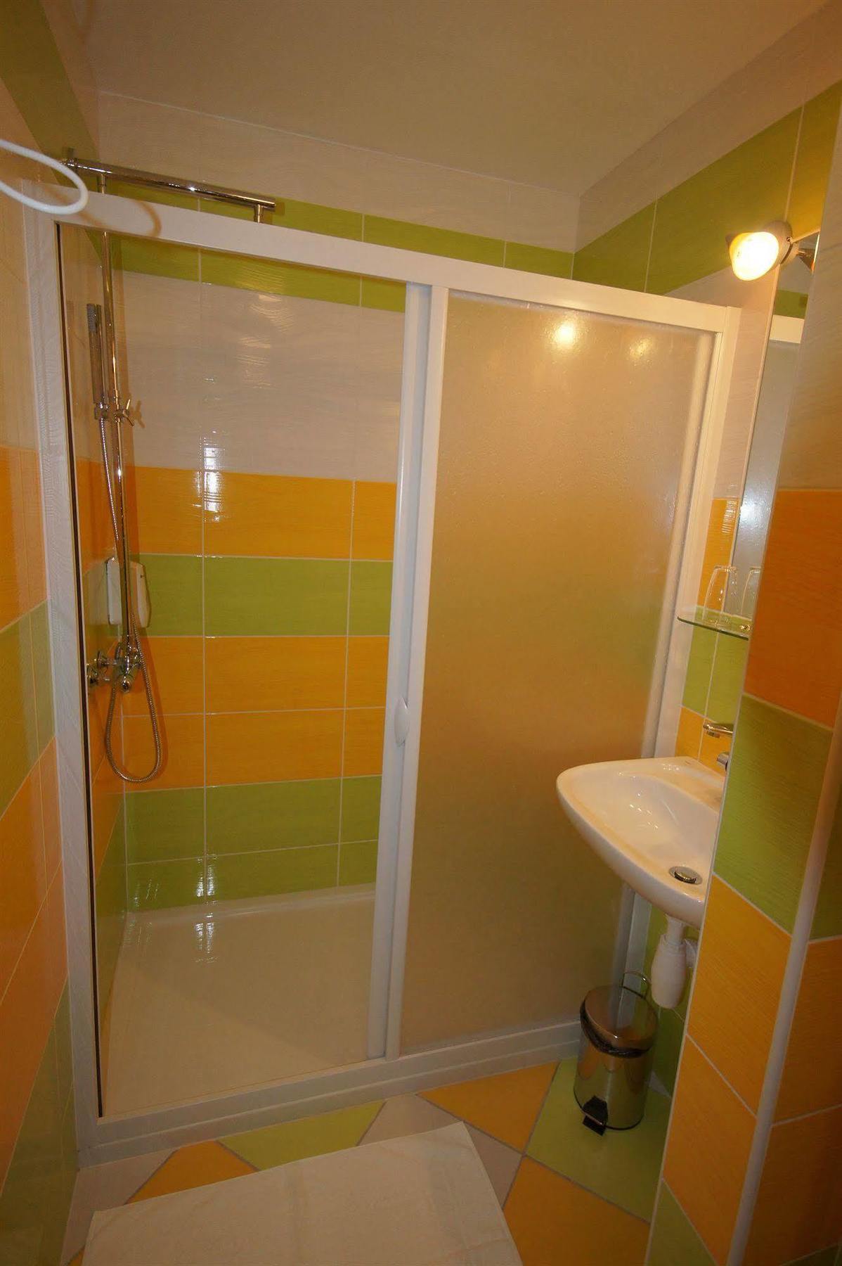 Garni Rambousek 3* Prag