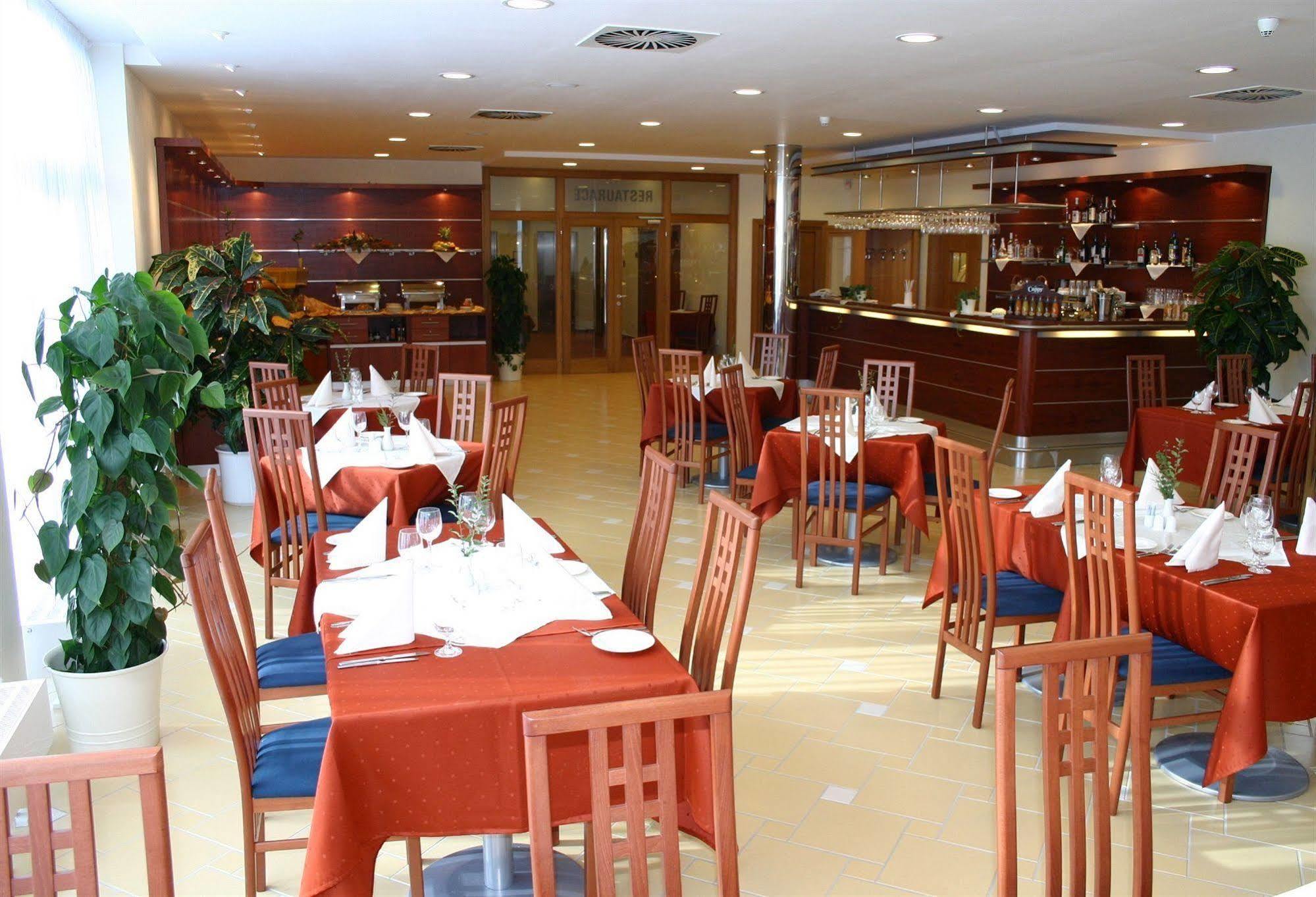 Ramada Airport Hotel
