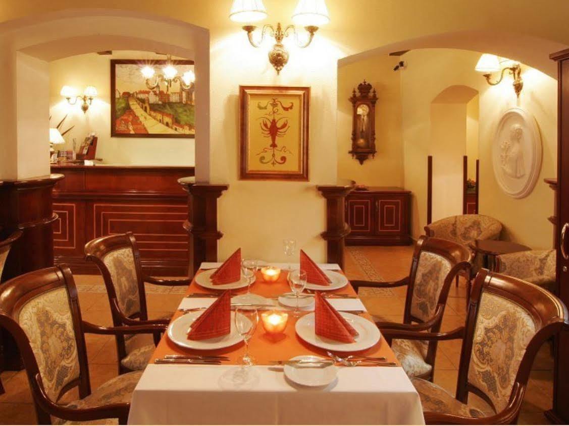 Boutique Constans 4*
