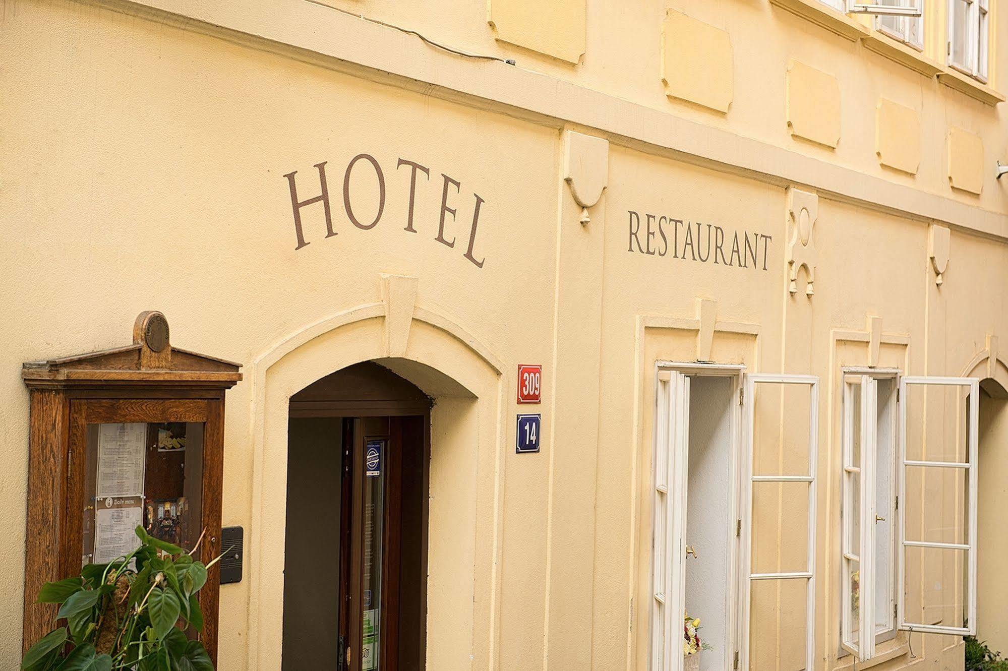 Boutique Constans Hotell 4*