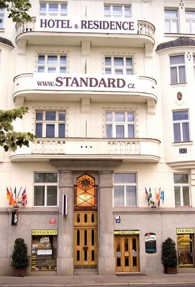 & Royal Standard 3* Prag