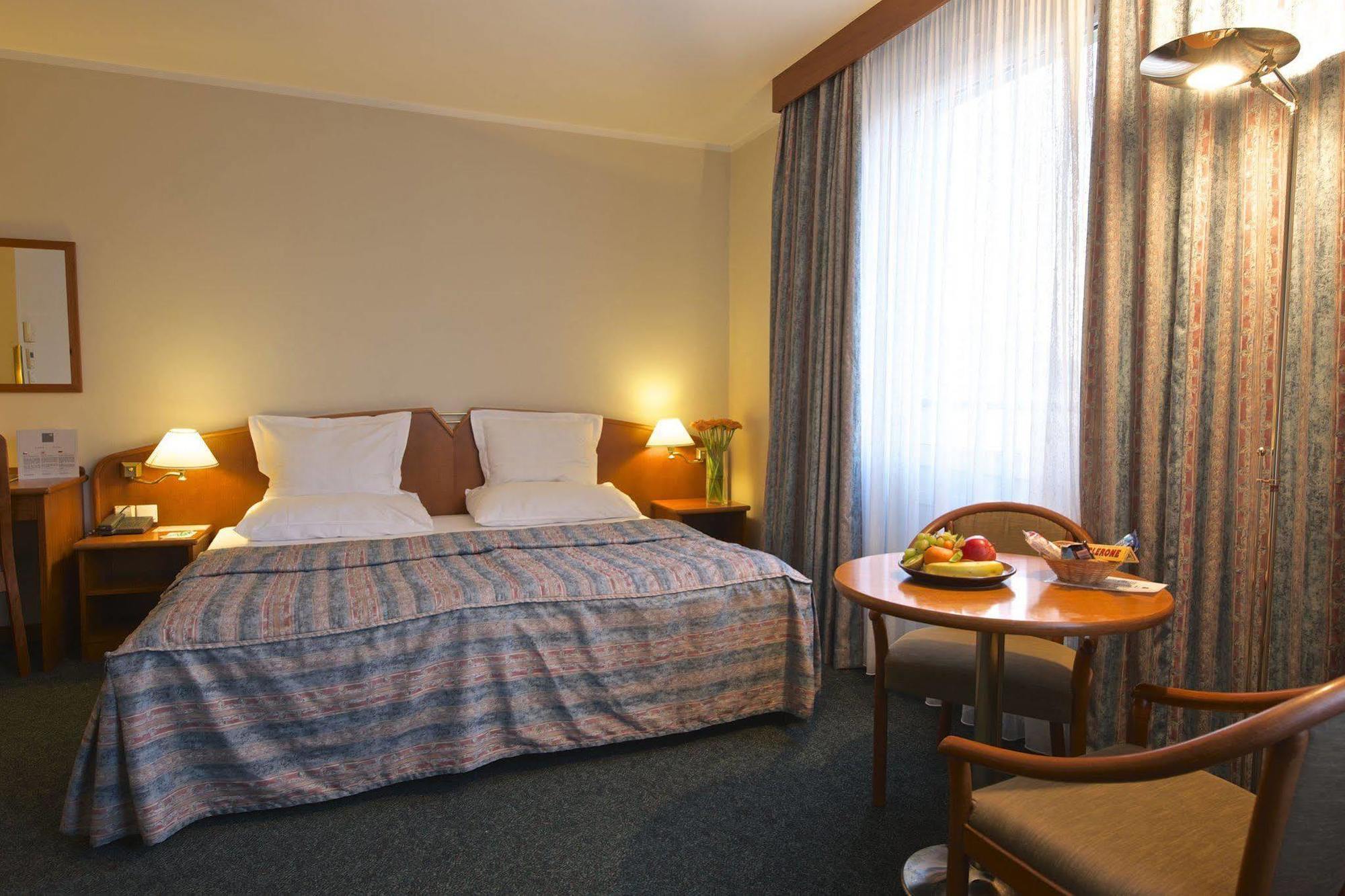 Plaza Prague Hotel - Czech Leading Hotels 4* Prag