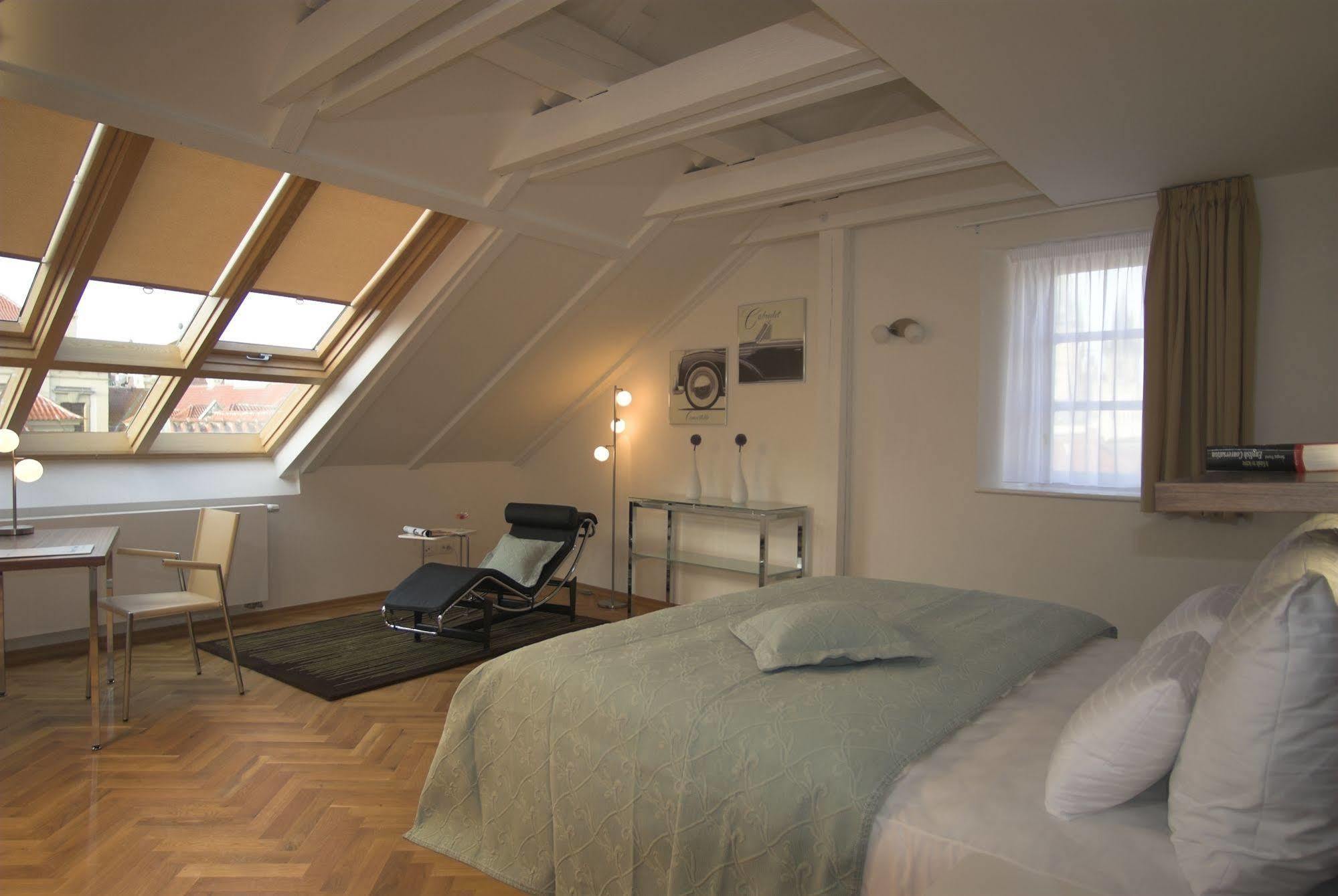 Karlova Apartment