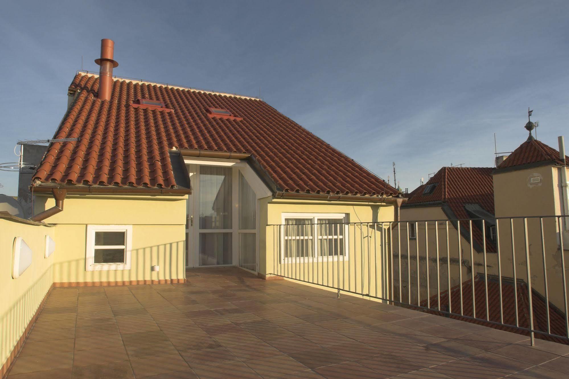 Karlova Apartment