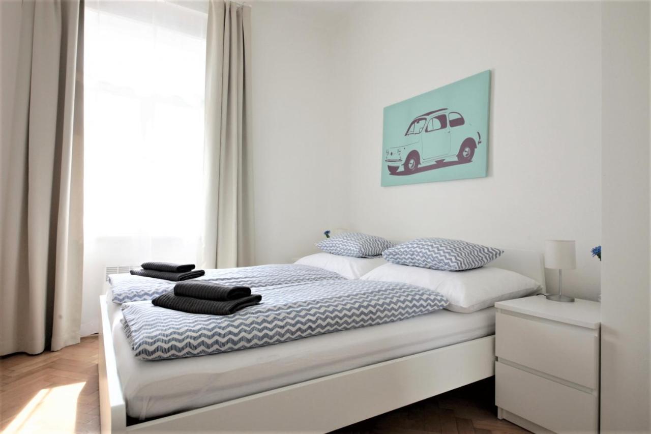 Angel Aparthotel 3*