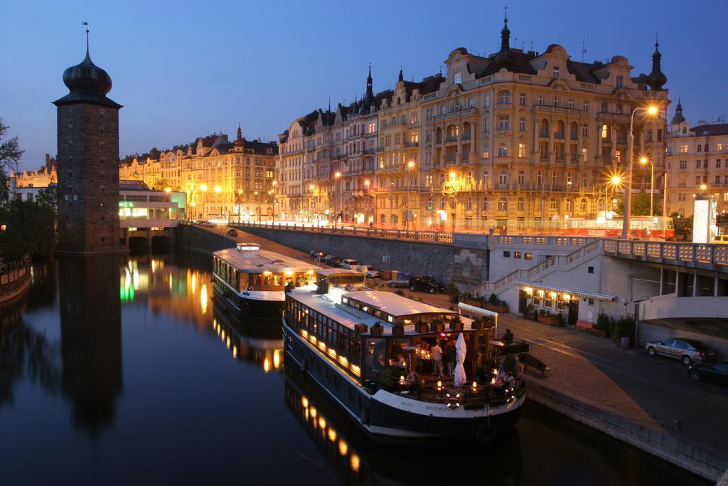 Boat Matylda Botel Prague