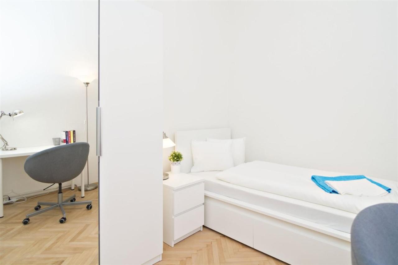 With 2 Bathrooms- 5 Minutes From Old Town - 102 M2 Lejlighed