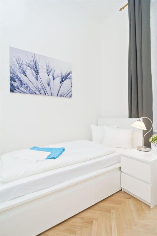 Lejlighed With 2 Bathrooms- 5 Minutes From Old Town - 102 M2 *