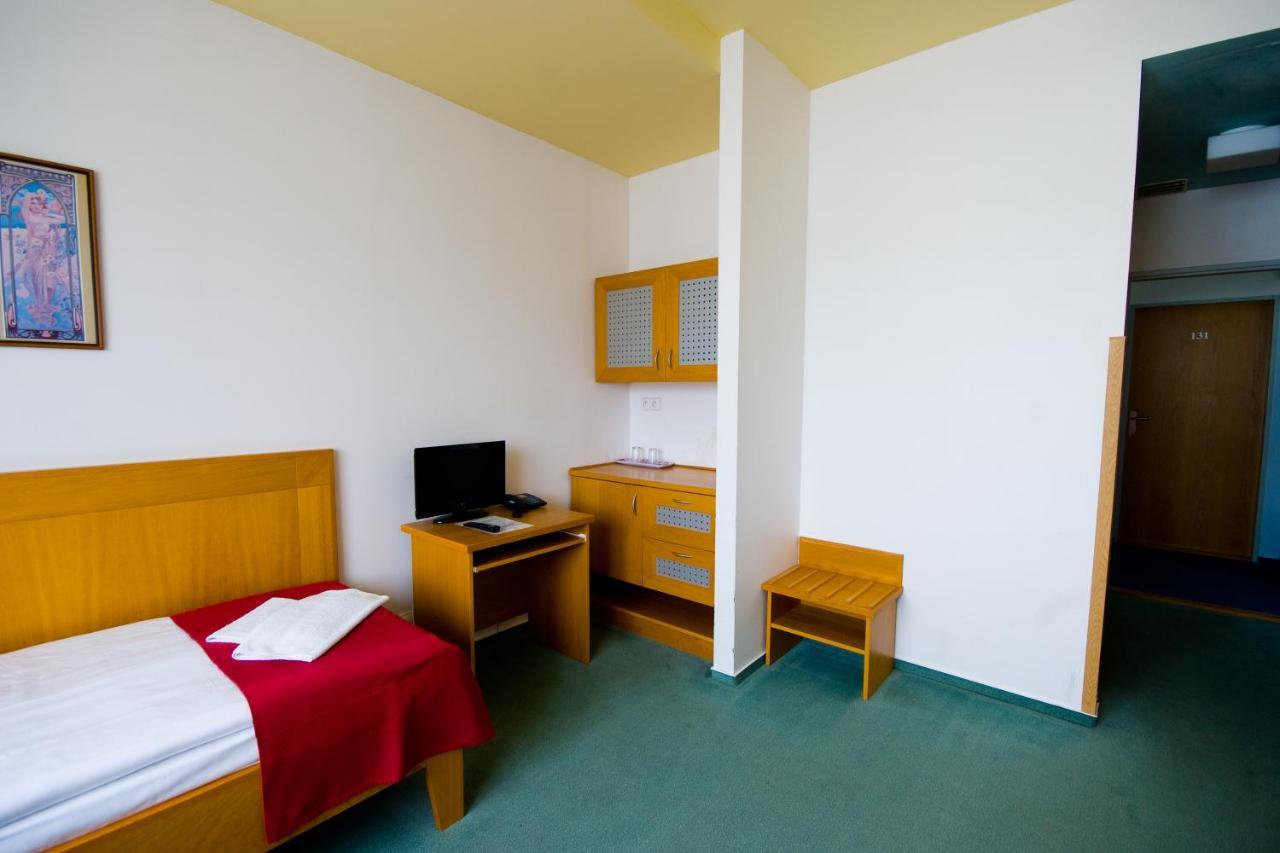 Smaragd Hotell 3*
