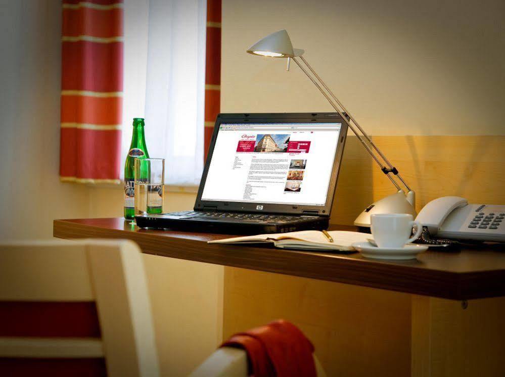 Hotell Exe Park 3*