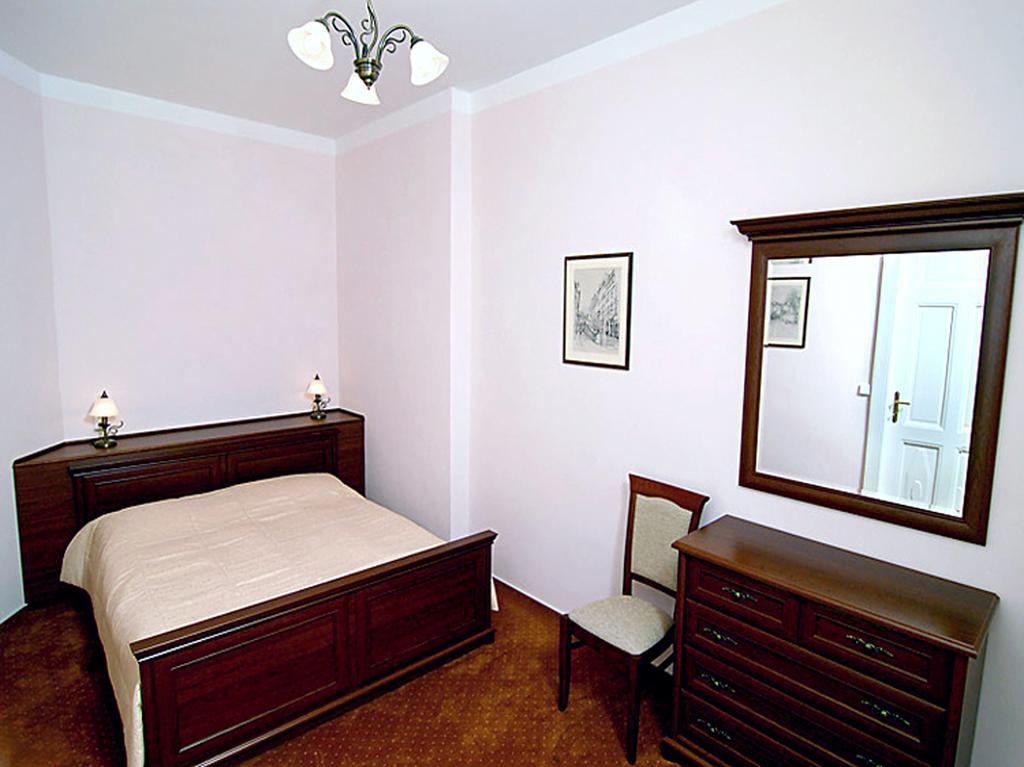 & Royal Standard Hotel Prag