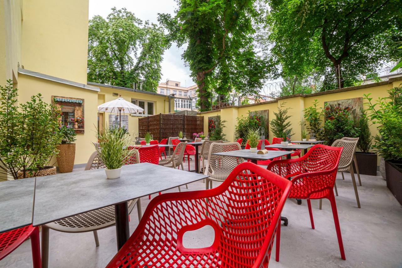 Salvator Boutique Vegan-friendly Hotel