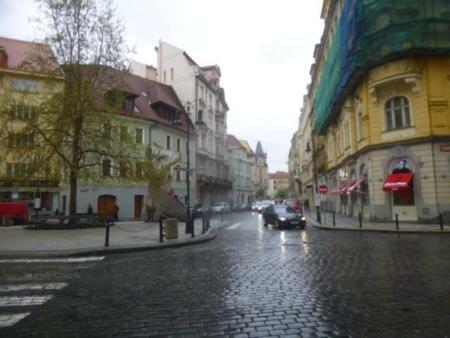 Dlouha * Prag