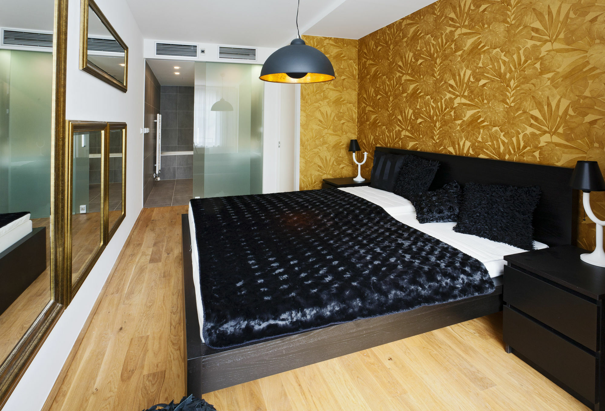 Empirent Karlin 4*