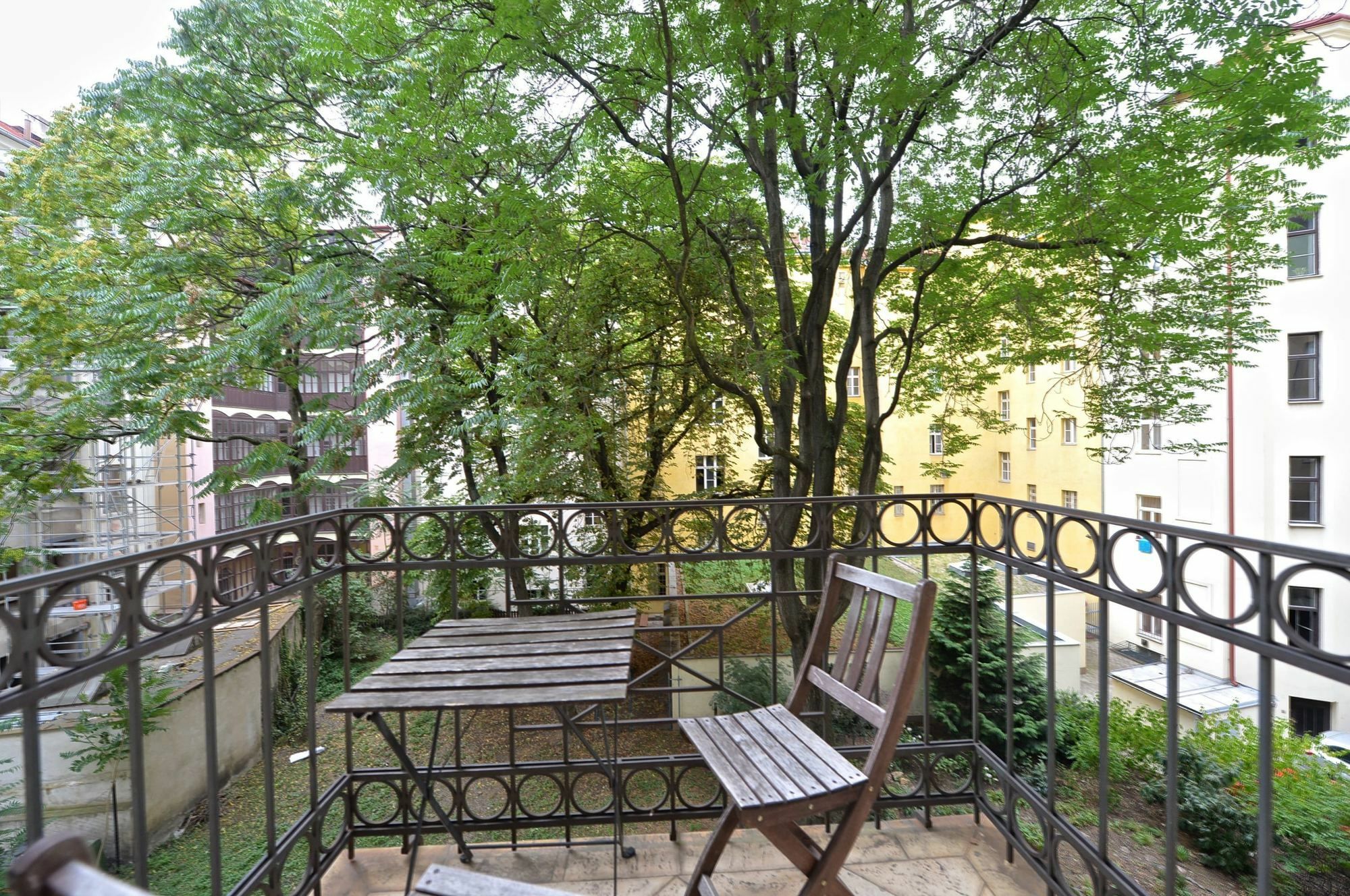 Legerova 33 Aparthotel Prague