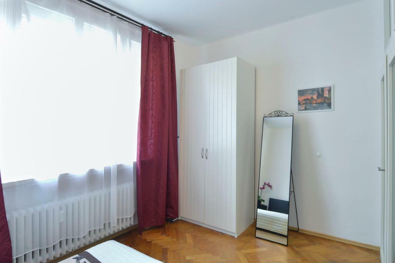 Modern Navratilova Ii * Prag