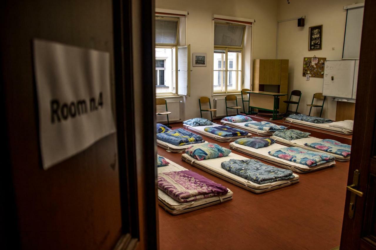 Hostel In School * Prague
