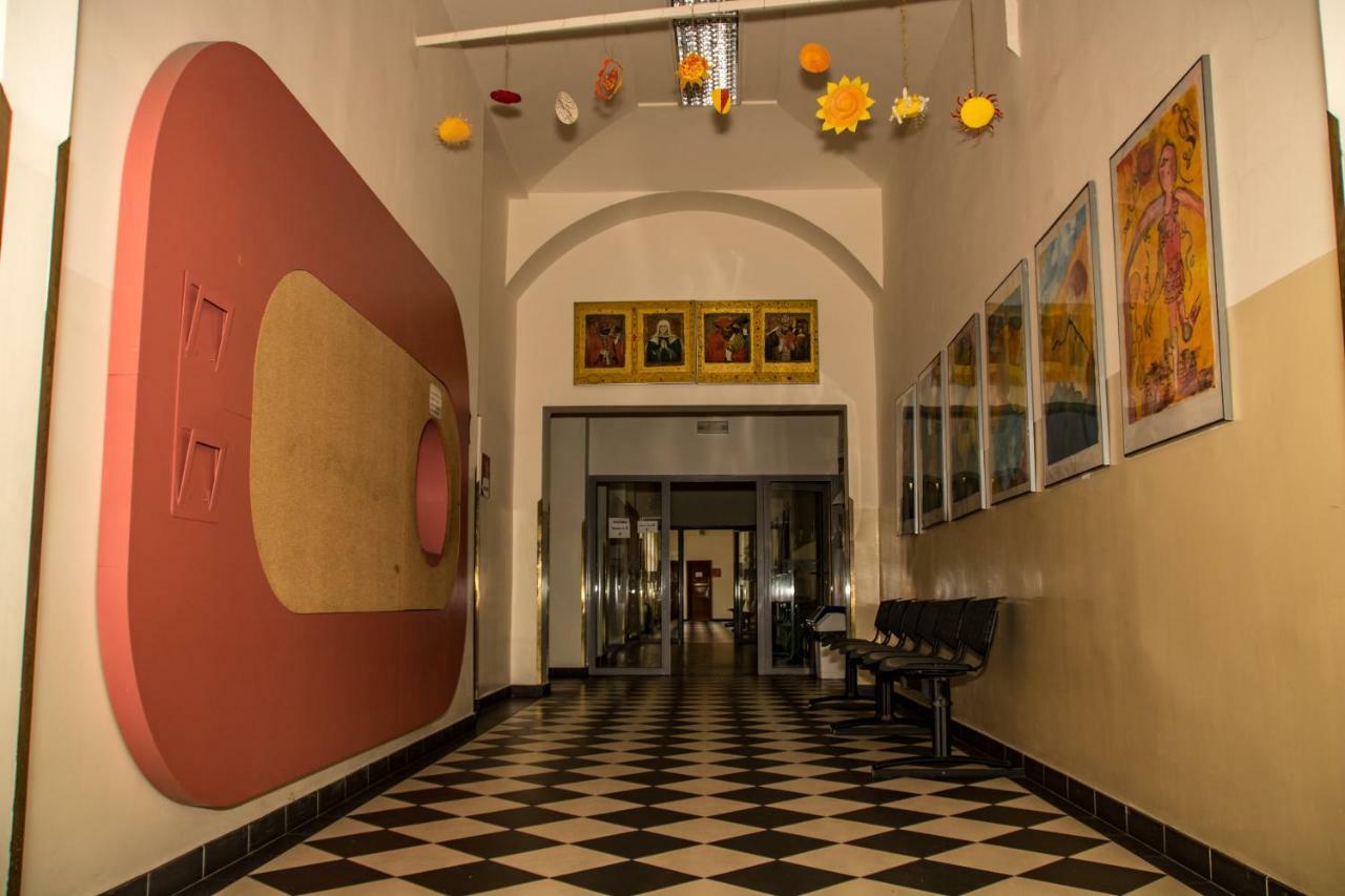 Hostel In School * Prague