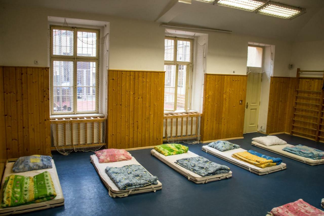 Hostel In School *