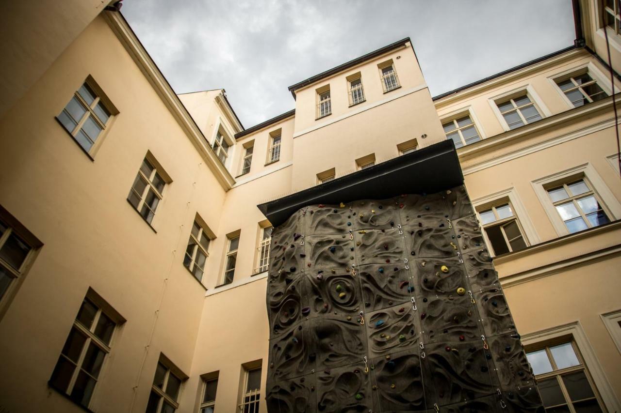 Hostel In School * Prague