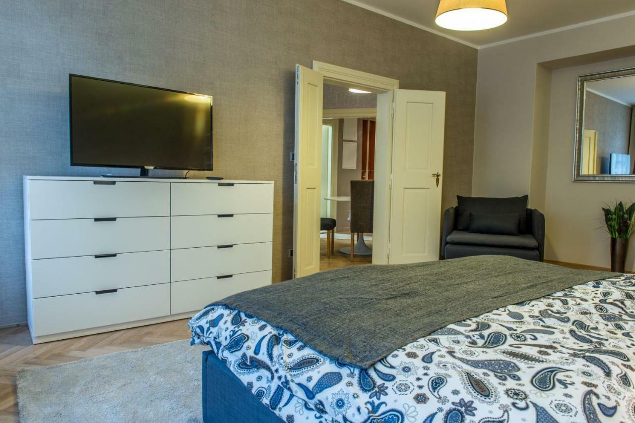 Exclusive 3 Bedroom Top-notch Flat, Great Location * Prague