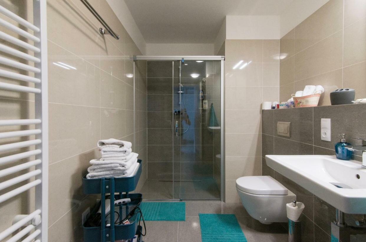 Free Parking In Garage Karolina Plazza, New Cosy With Need