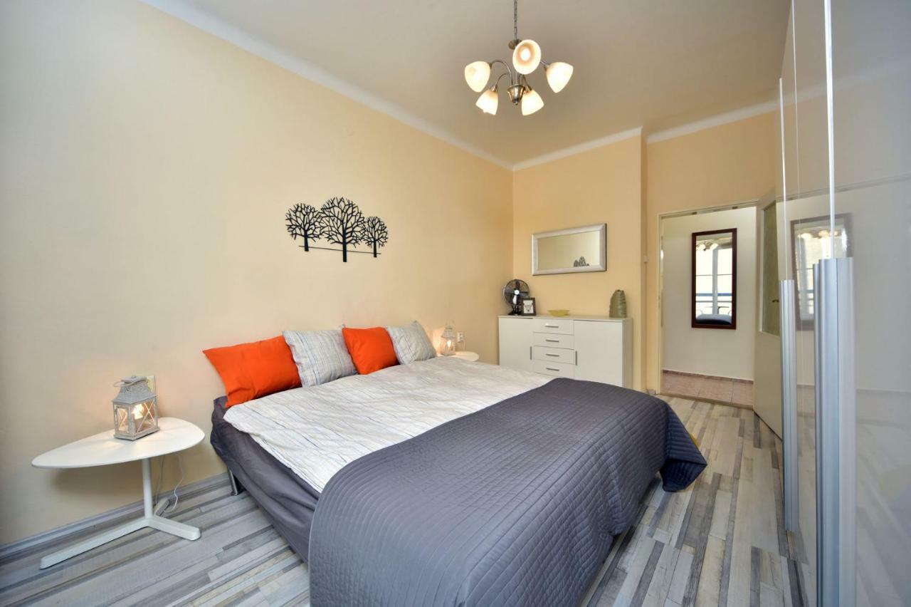 Benediktska Apartment Prag