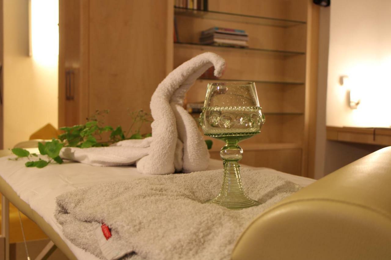 Trziste Apartment *