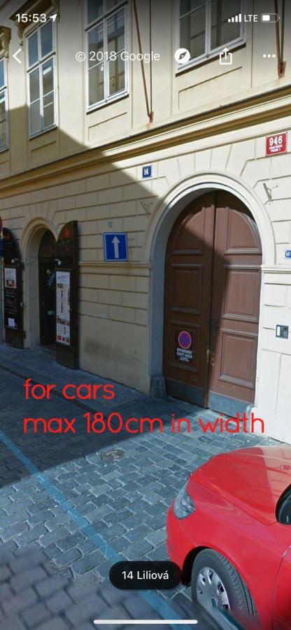 Spacious Charles Bridge Apt In The Heart Of