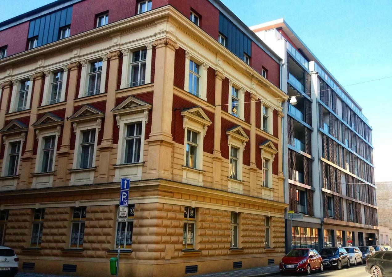 Apartment Brunetti Design *