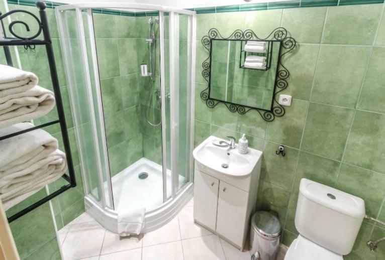 Wishlist Residences - Old Town Bilkova Apartment