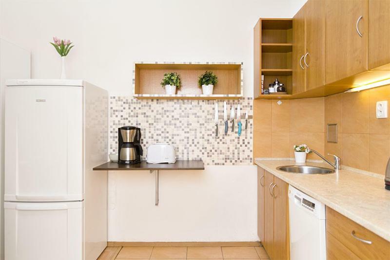 With 2 Bathrooms- 5 Minutes From Old Town - 102 M2 Lejlighed *