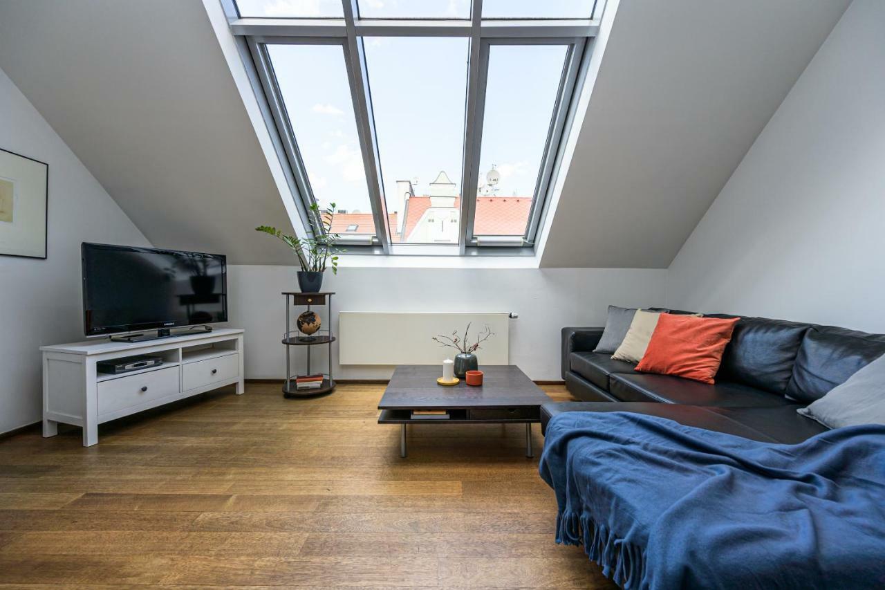 Wishlist Residences - Old Town Bilkova Apartment