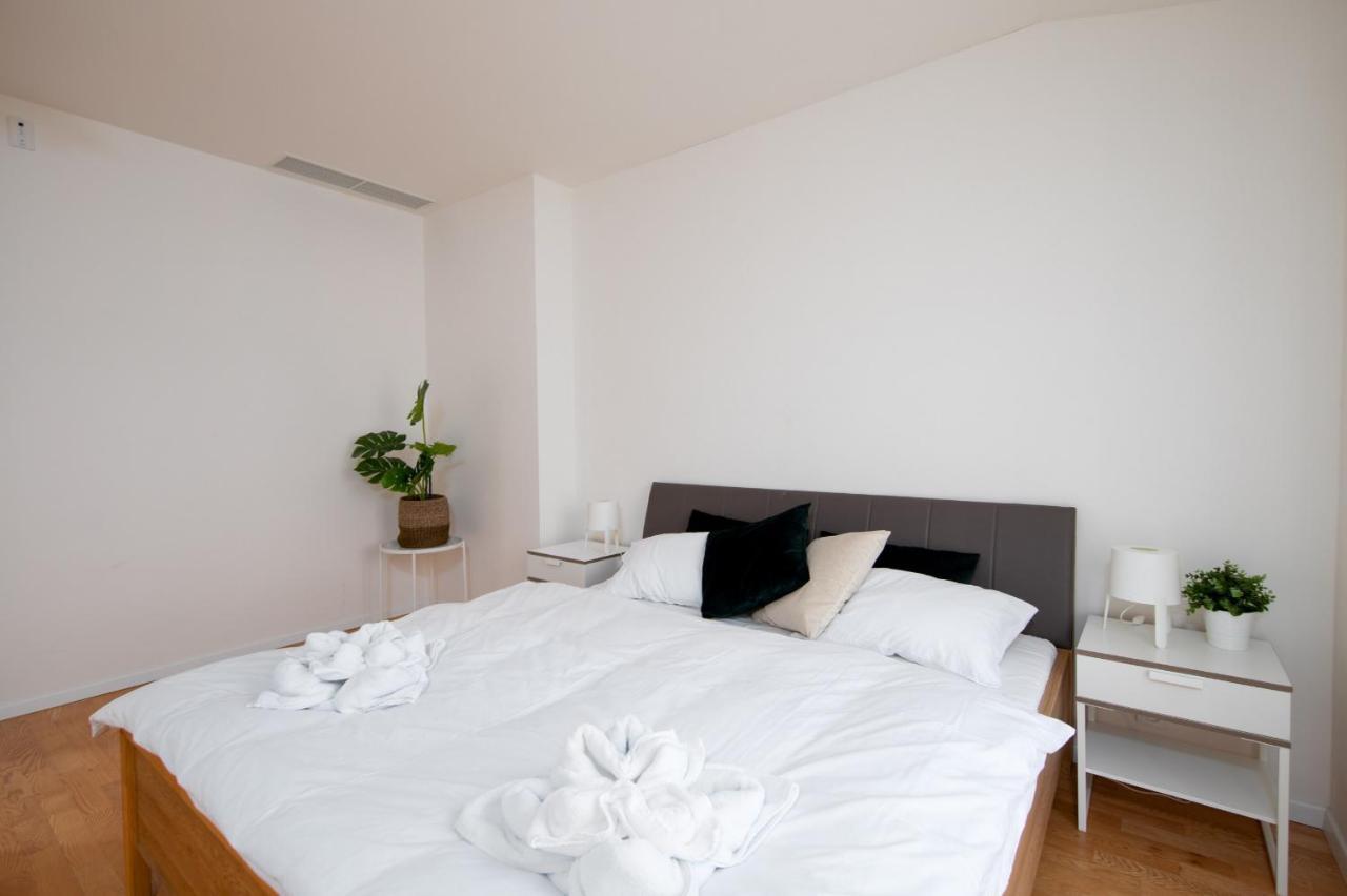 Apartment Park Karlin *