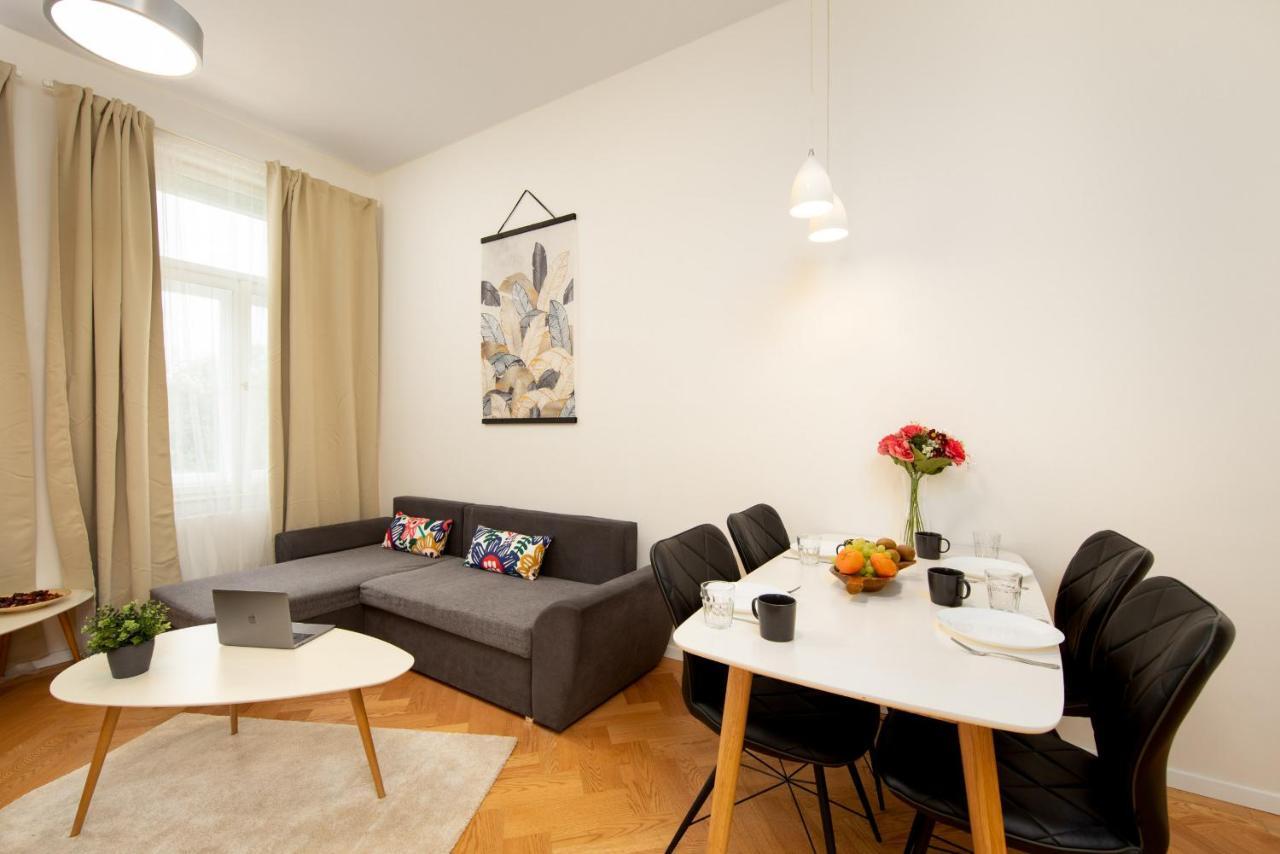 Park Karlin Apartment