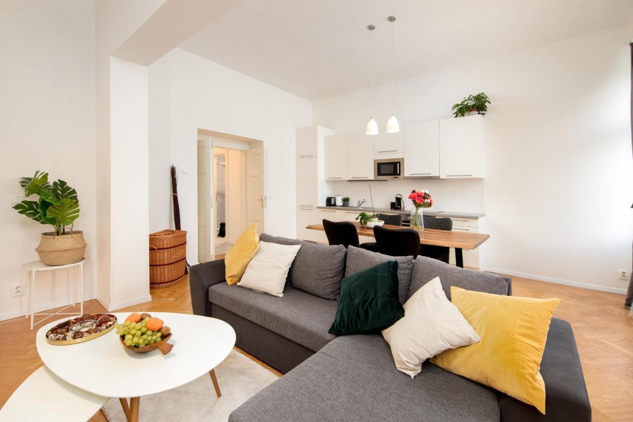 Park Karlin Apartment *