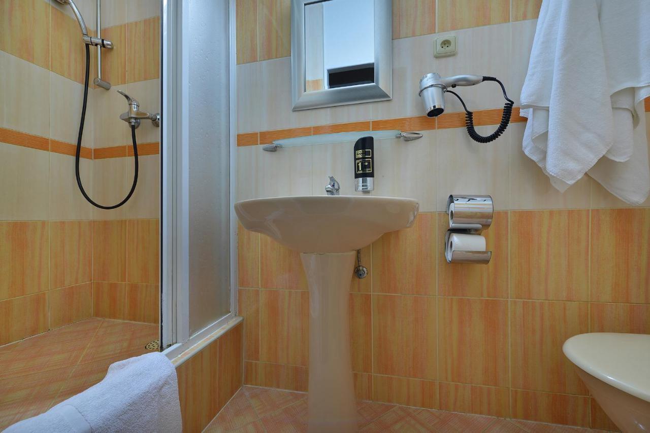 Anette Hotel 3*