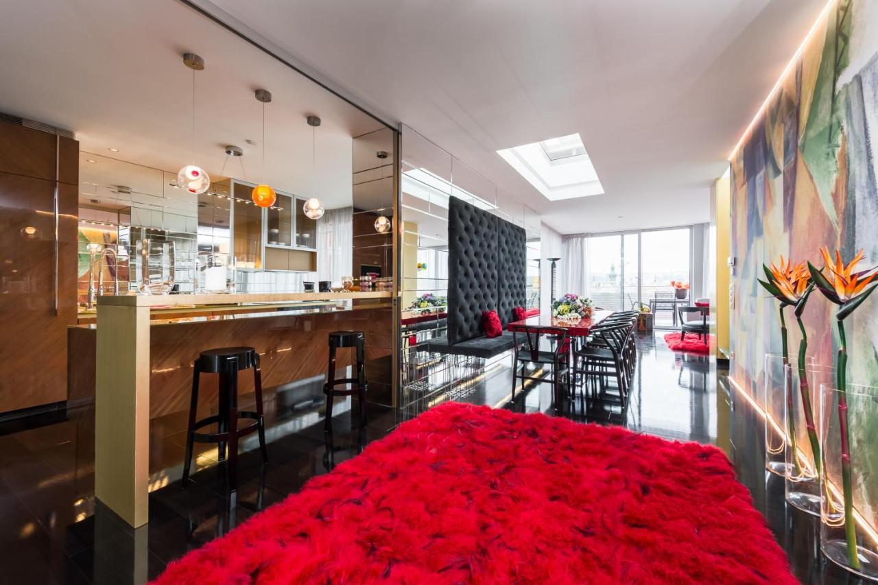 Empirent Rooftop Collection Apartment Prag
