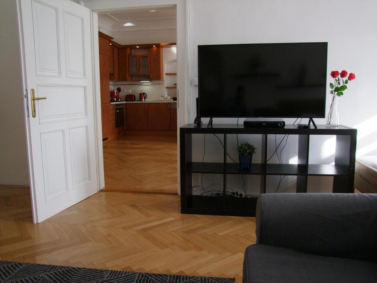 Charles Bridge Apartment
