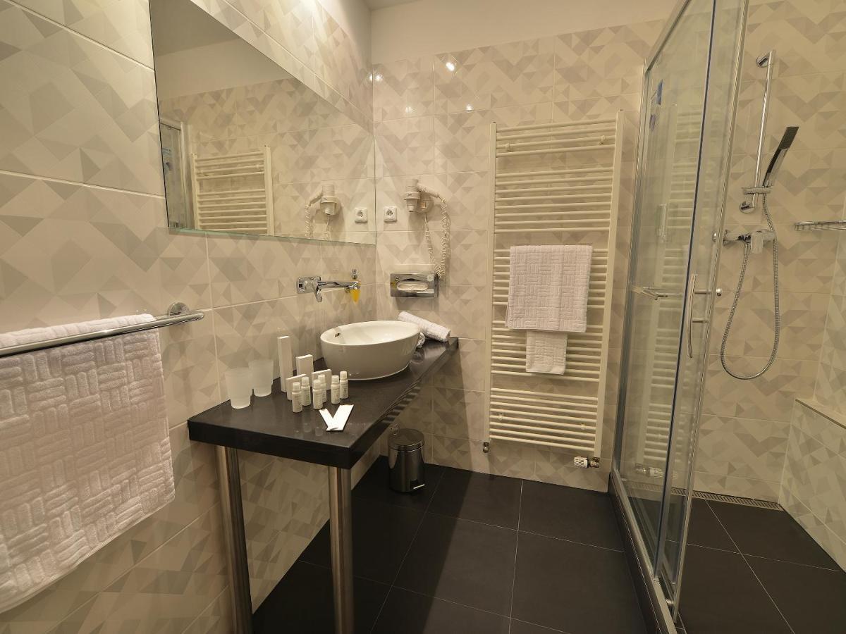 Ramada Airport Prague