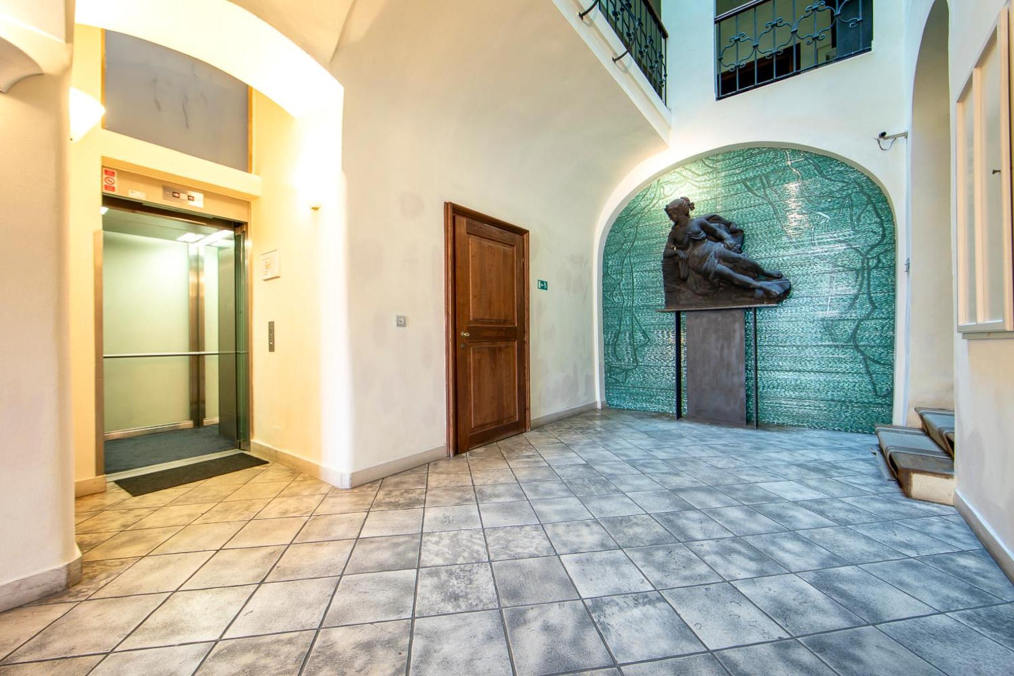 Hotel Miss Sophie's Charles Bridge 4*