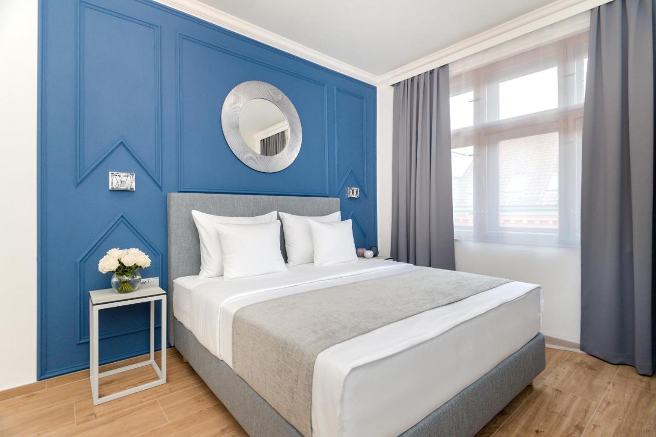 Eight Secrets Boutique By Dwellfort Prag